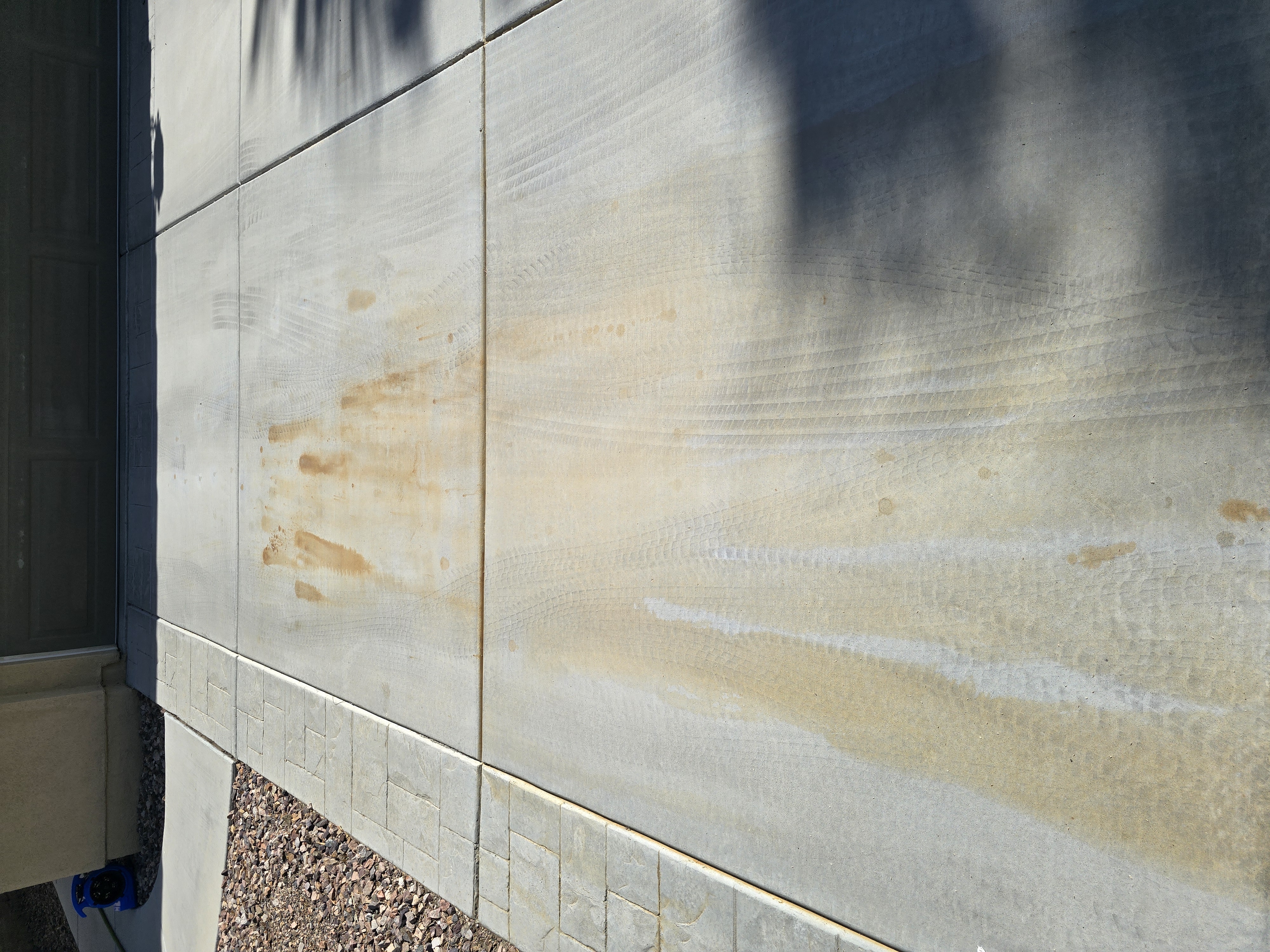 Top quality Rust removal performed in Palm Desert, CA